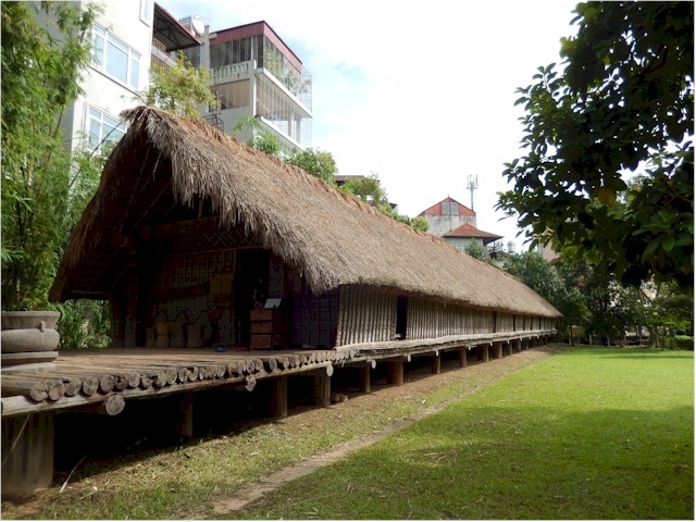 SE Asia Tour 2014
This long house was enormous...