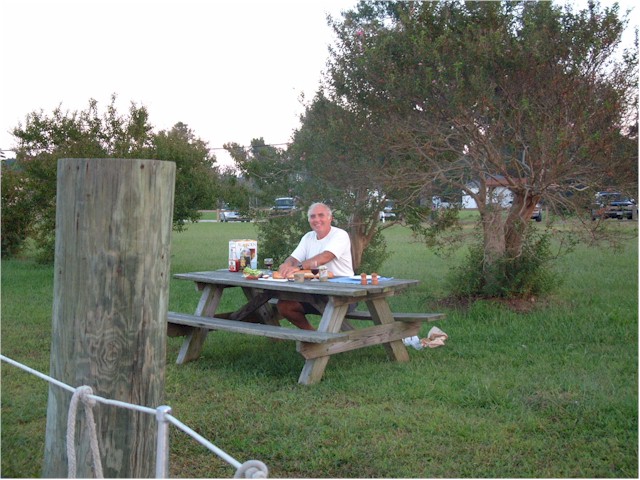 Virginia to Florida 2004
... with a lovely picnic table immediately next to the berth.