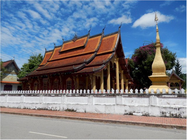 SE Asia Tour 2014 ... more amazing temples.