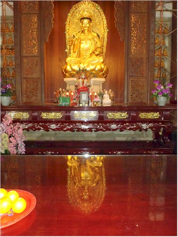 Indonesia Part 2 through to Malaysia 2013 ... complete with immense gold buddhas...