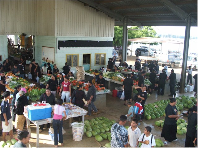 Suwarrow Atoll and Tonga 2006 The local market place...