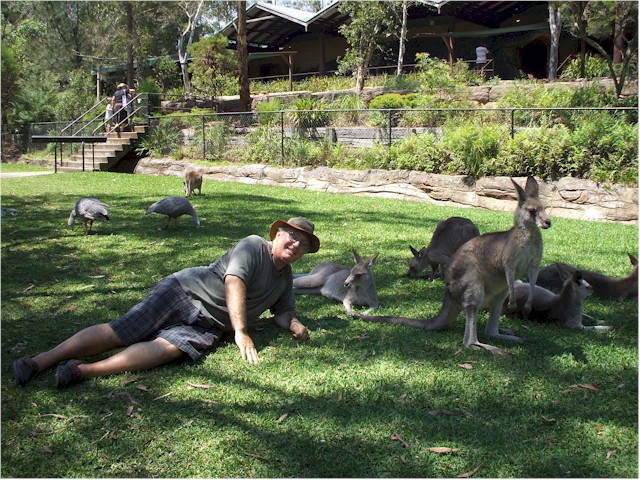 Australia Part 3 2008
A day out at the wildlife park - Keith gets to touch a kangaroo...