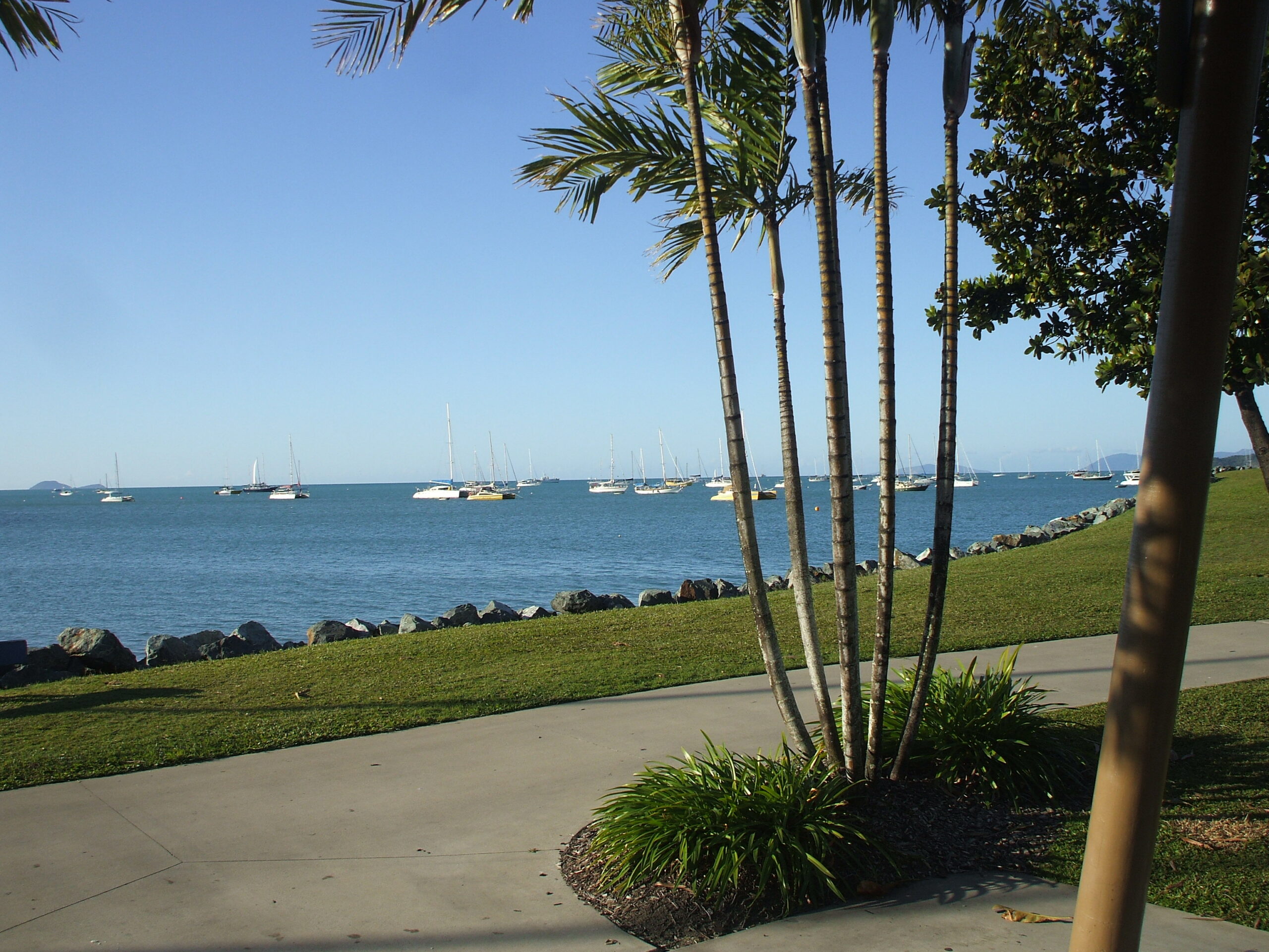 Airlie Beach is back on the mainland and we were able to get more fresh fruit and vegetables...
