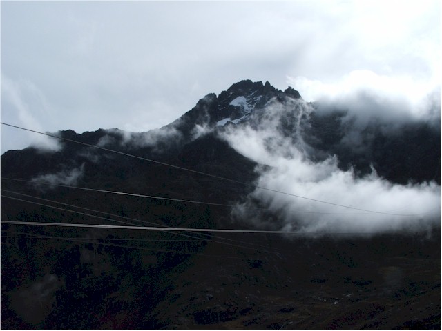 By cable car to the top of the Andes.
