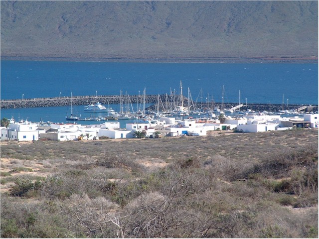 
A lot of cruisers had heard about the free berthing, so the marina was surprisingly full.