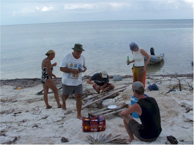 On Isla de Juventud we met Erik and Anders off Ed Hunter and they ask if they can cruise in company with Poco Andante.
