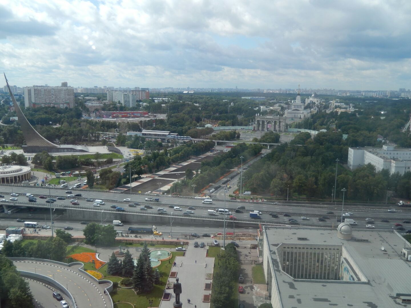 From the 23rd floor we had a view over the Cosmonauts Park.