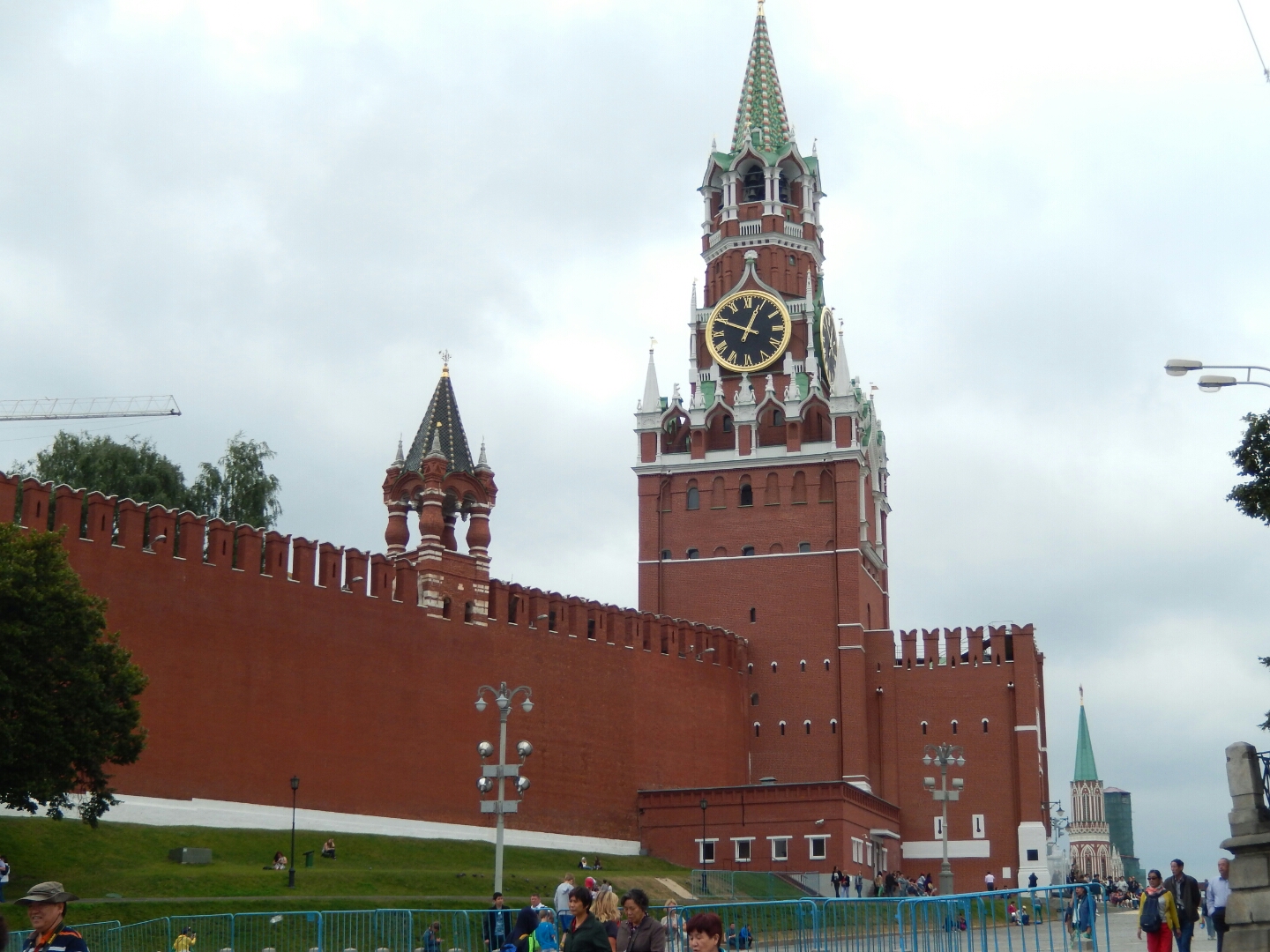 The Kremlin Clock is an historic clock on the Spasskaya Tower above the main gates to Red Square.
