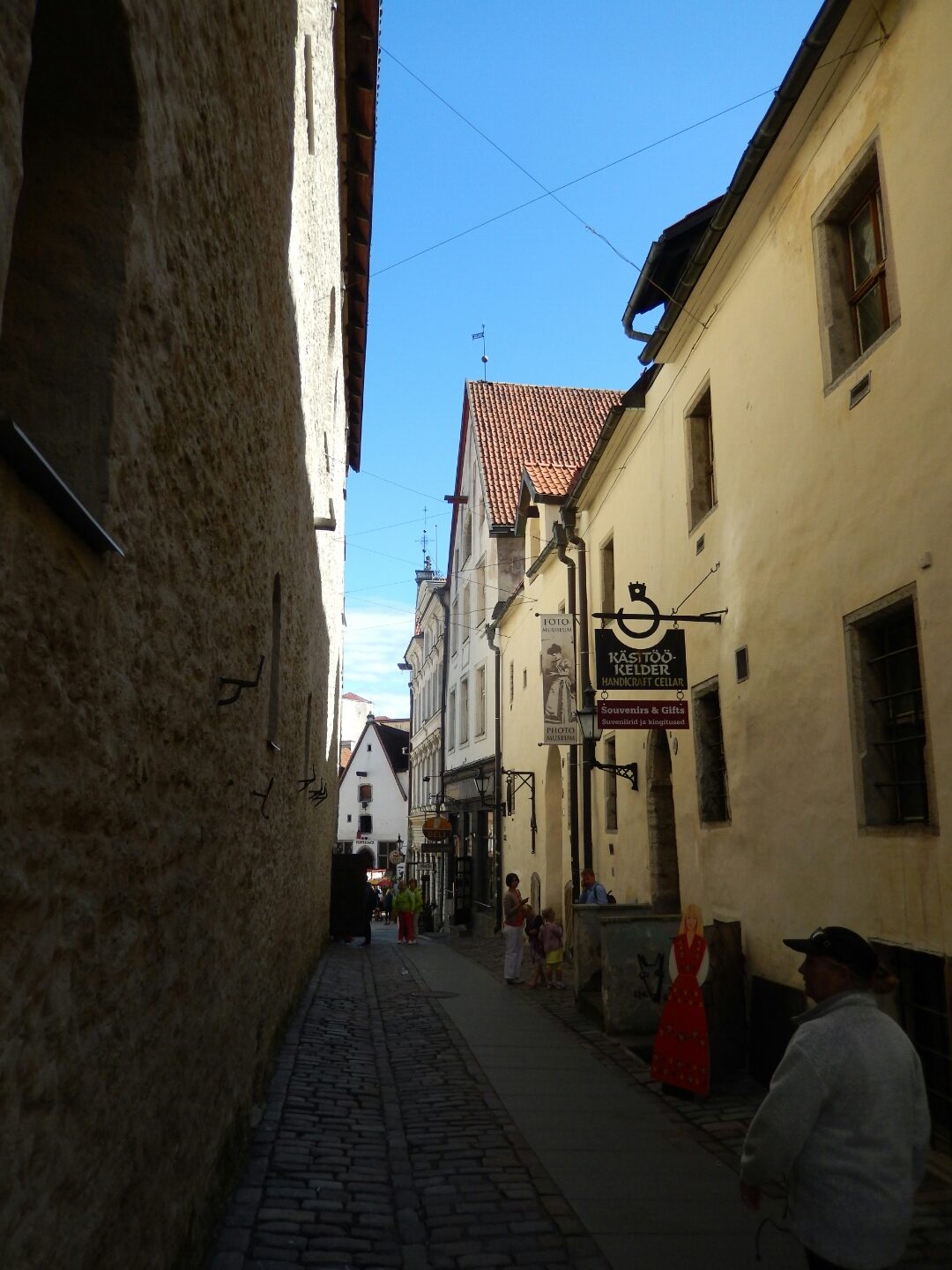 A typical cobbled lane in Tallinn.
