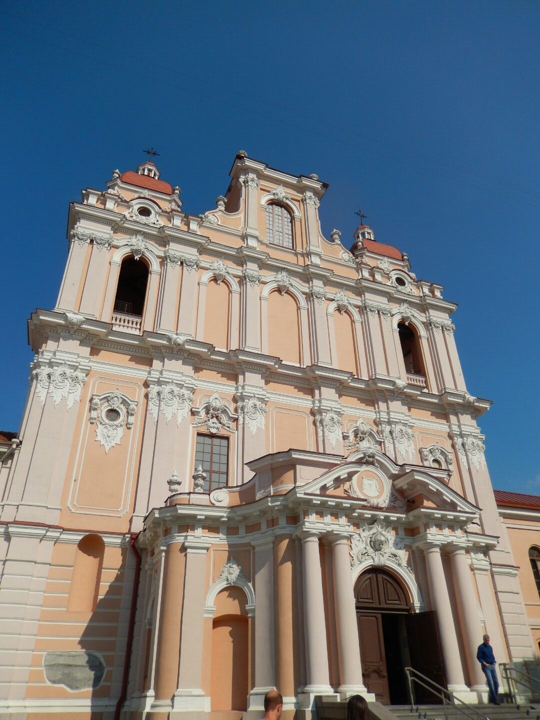 Saint Casimir Jesuit church completed in 1616 is early baroque. Its large dome is well visible from the City Hall (Rotušes) square...
