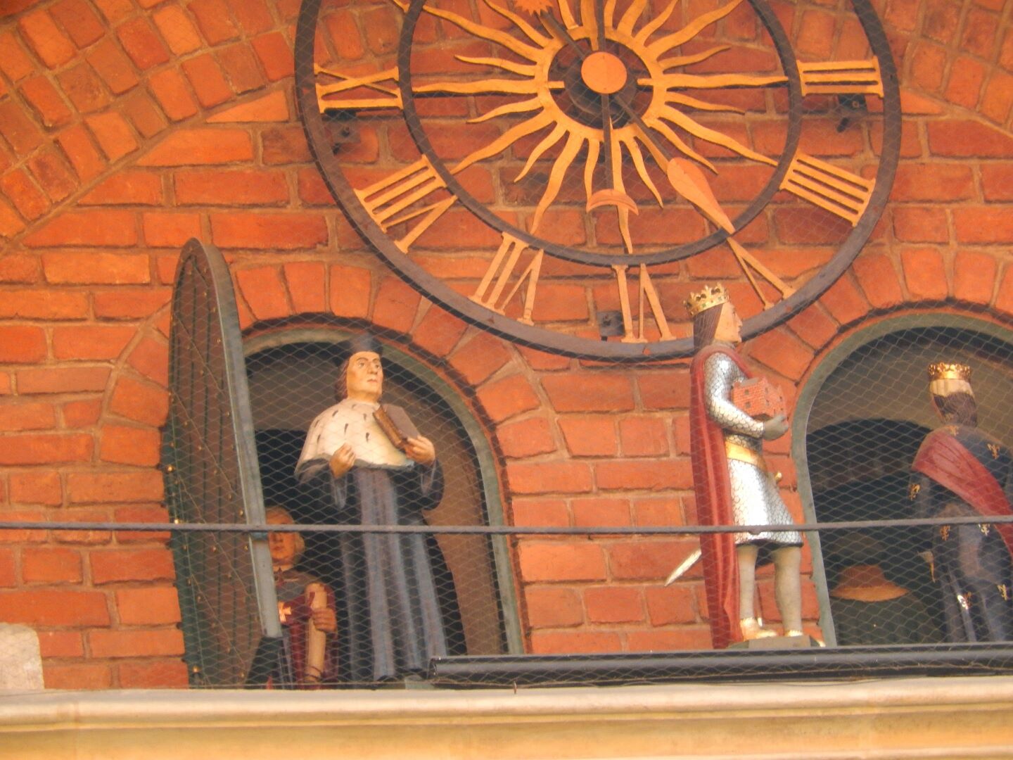 At 9am, 11am, 1pm and 3pm, the 14th-century replica clock on the south side chimes and its cast of characters go through their paces.
