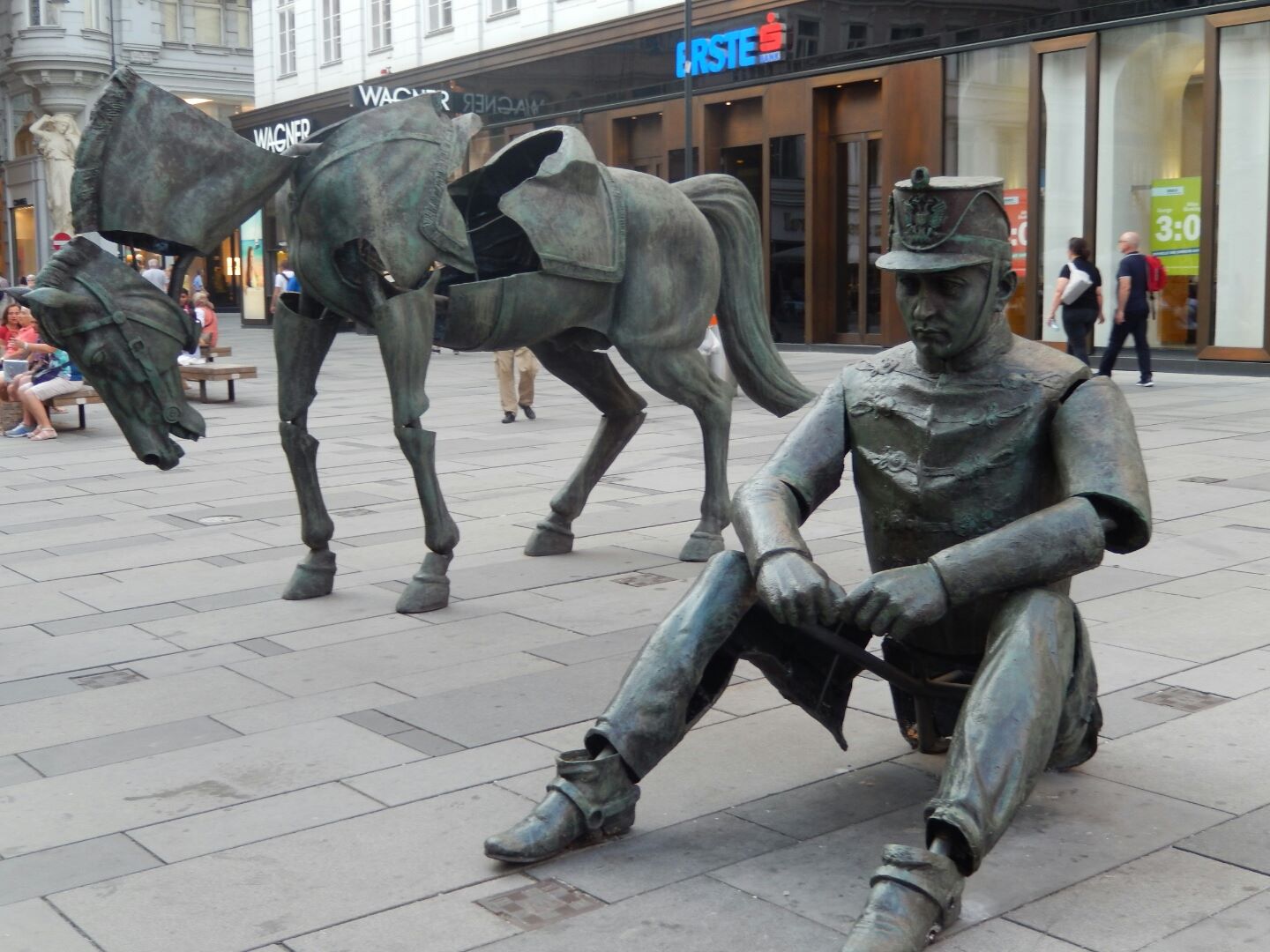 "Monumental Break", a horse and rider sculpture by the French artist Julien Berthierin in Kunstplatz,
