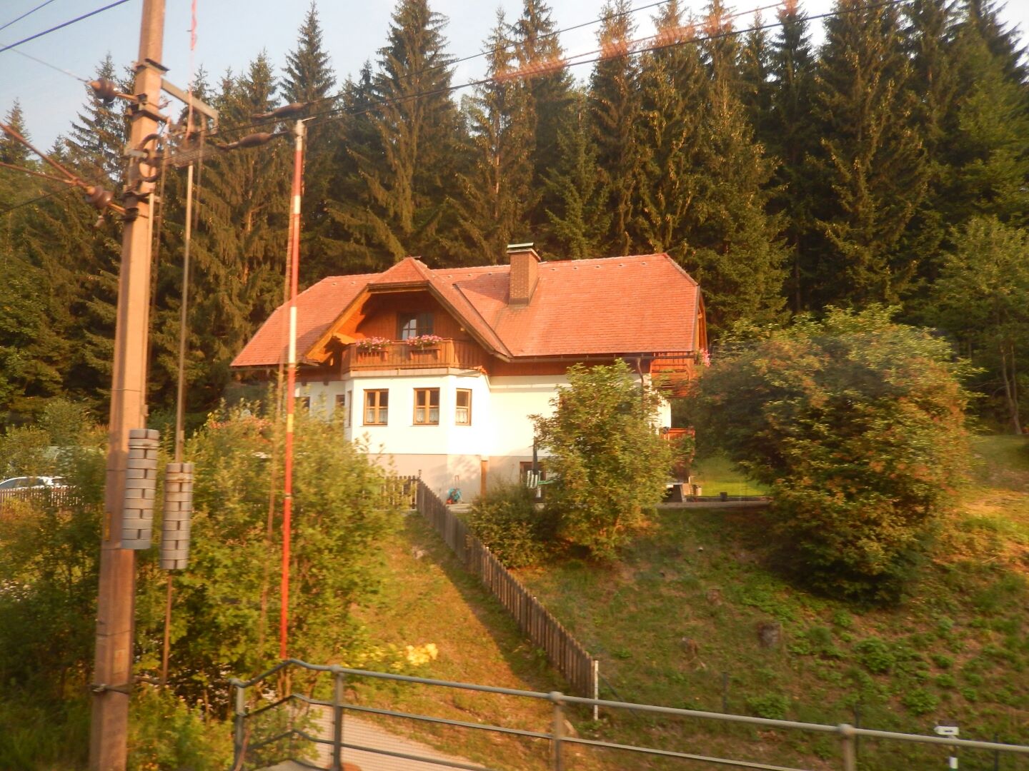 As we left Vienna and headed further south the scenery became more familiar; pretty little chalets...