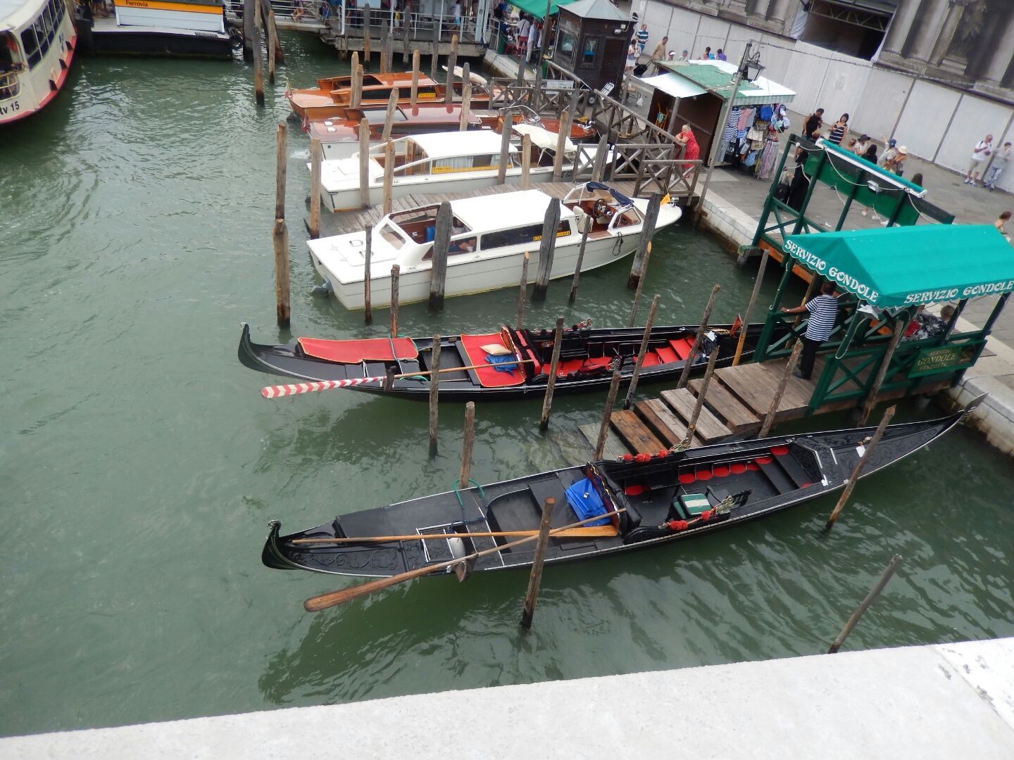 Gondolas and speed boats waiting for trade...
