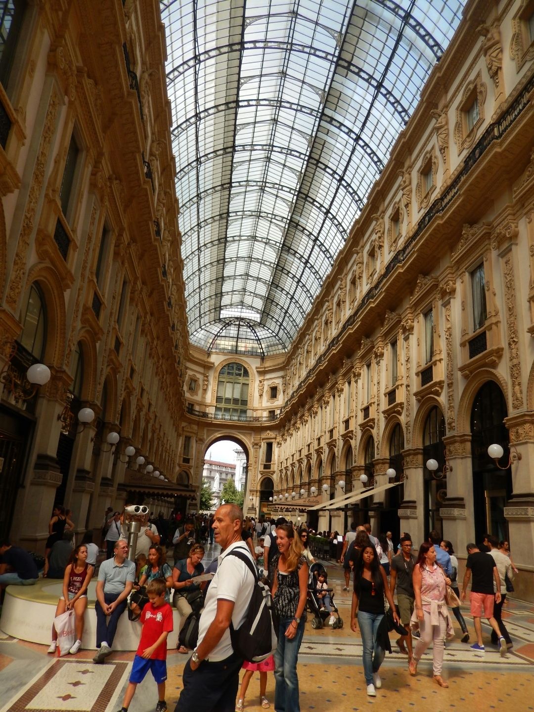 Housed within a four-story double arcade in the center of town, the Galleria is named after Victor Emmanuel II, the first king of the Kingdom of Italy.
