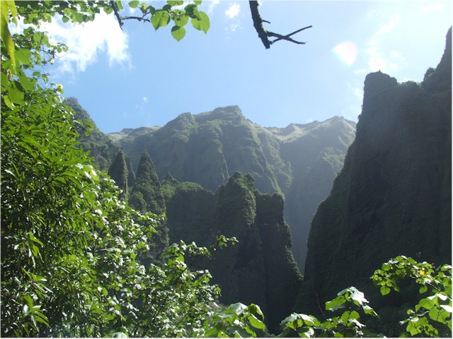 Nuku Hiva has some spectacular mountainous scenery.

