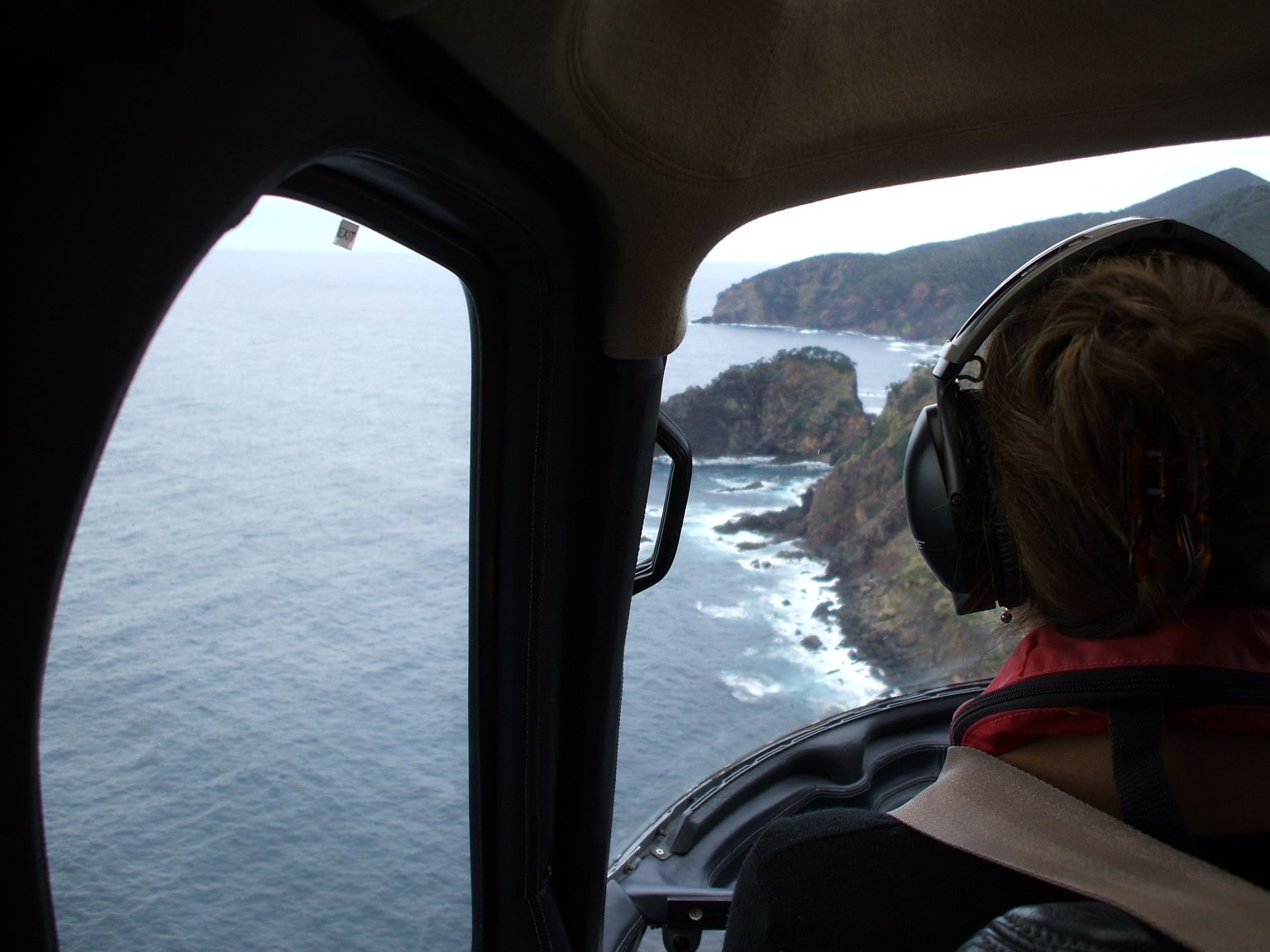 Tony & Julie of Heletranz give us a sightseeing flight around Great Barrier Island - terrific!