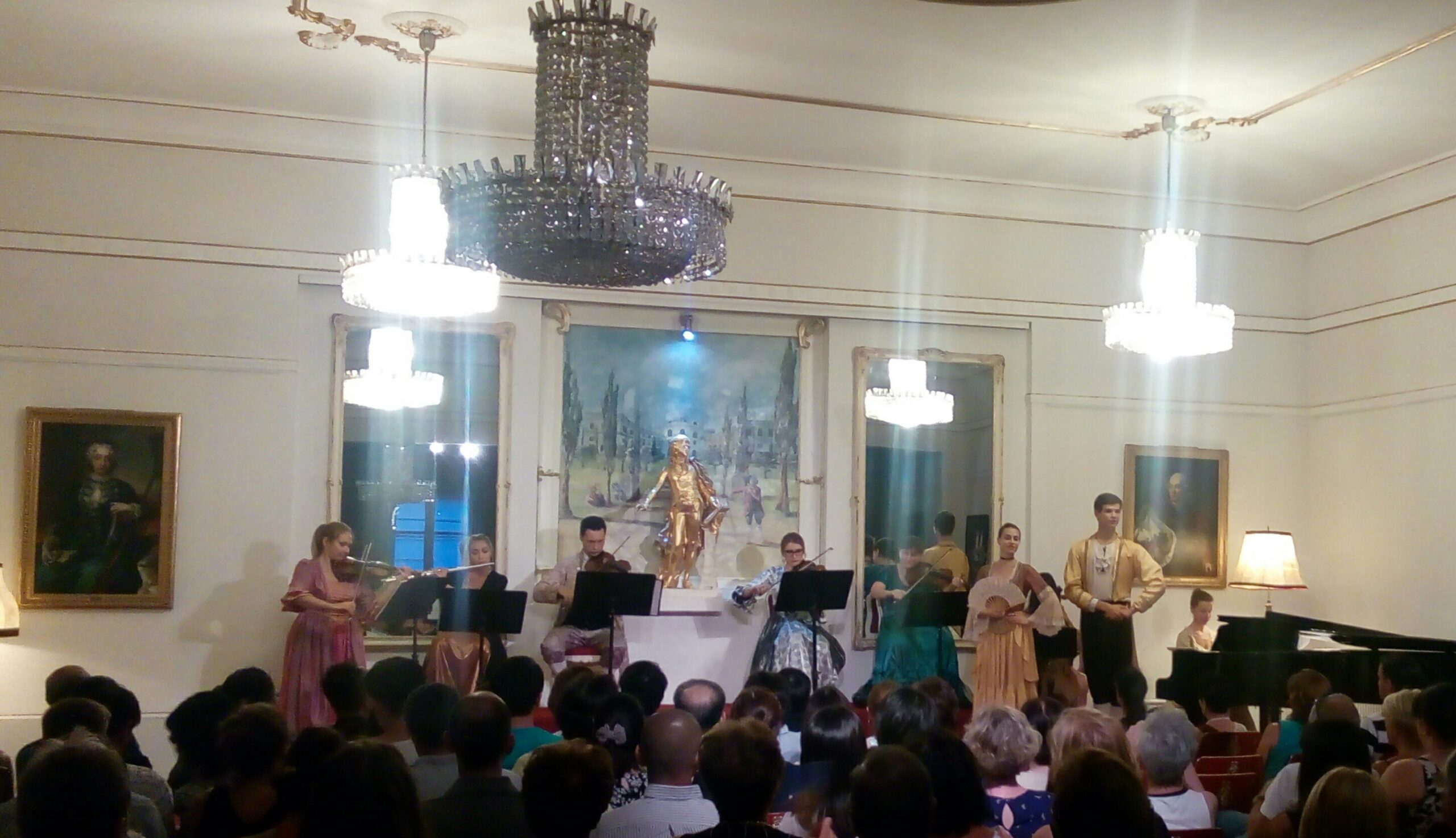 
We went to a Vienna Walzer Concert at the Palffy Palace.