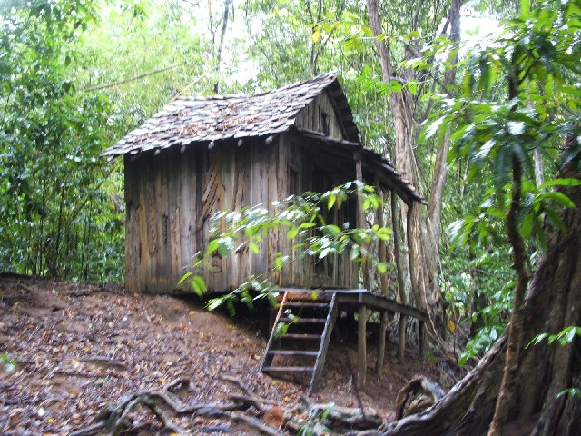 
... and discovered the film sets for "Pirates of the Caribbean 2"
