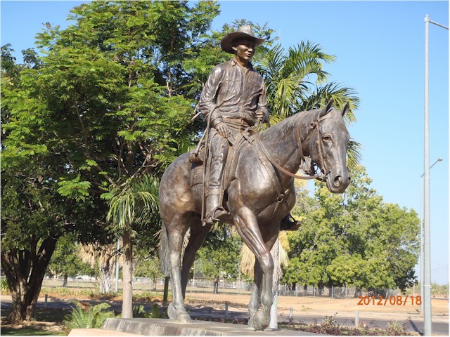 We took a trip to Katherine (about 4 hours south of Darwin) and this statue honours the stockmen who developed the Northern Territory.
