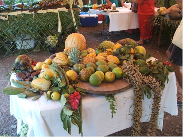 Next island Nuku Hiva - Taiohae Bay had a produce fair happening!
