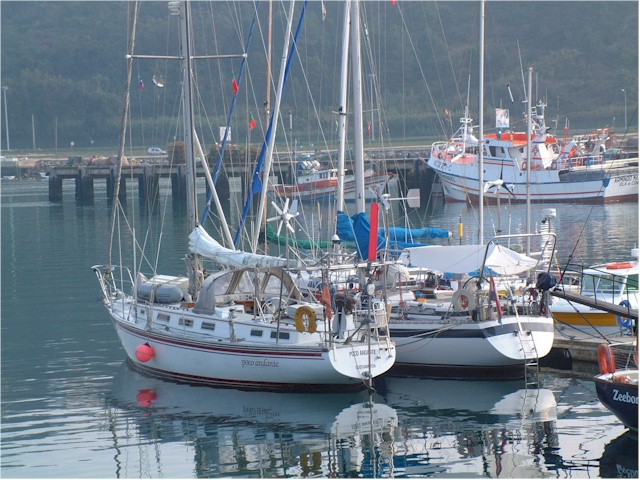 Poco Andante in the marina at Nazare.