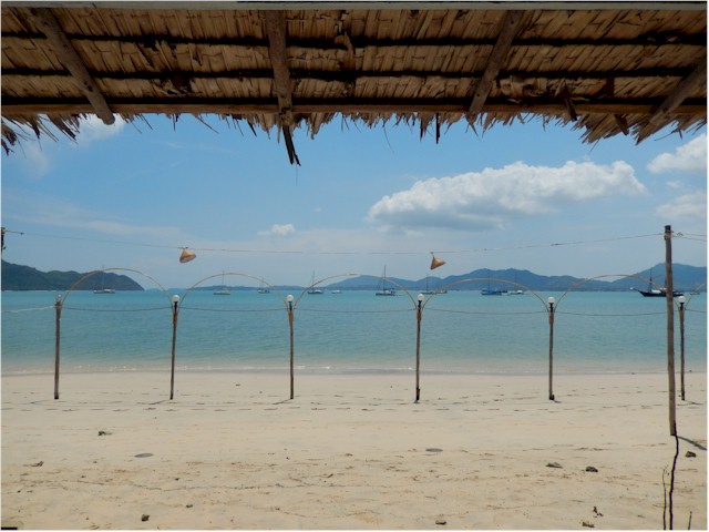 Back on Phuket we enjoyed Panwa Bali - with a great restaurant on the beach...
