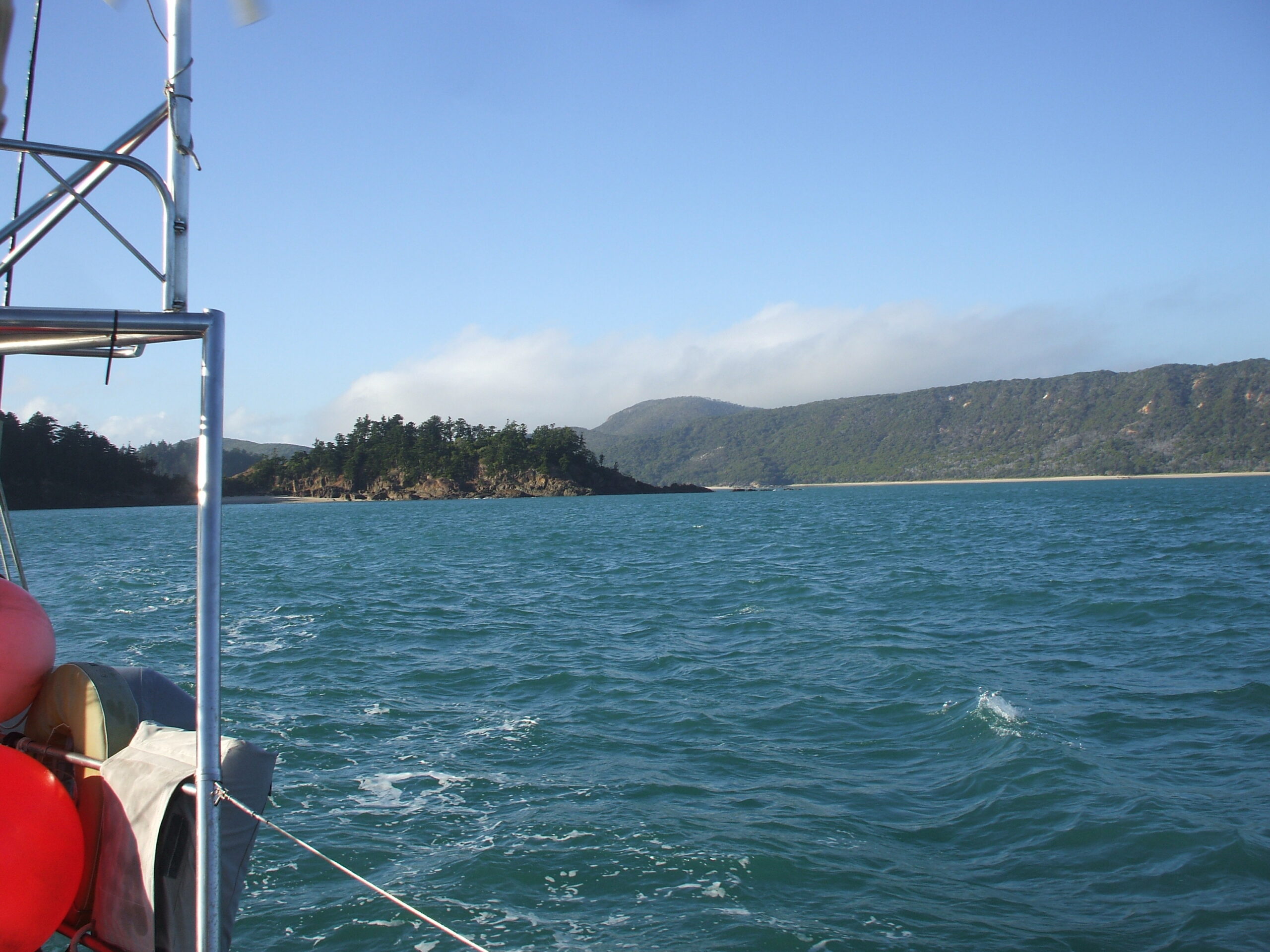 Pearl Bay, described as one of the most beautiful anchorages - we found it very rolly and uncomfortable.
