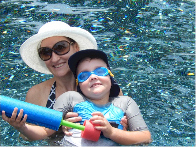 Pippa and Xavi (6) arrive safely and join us at Ao Po Grand Marina
