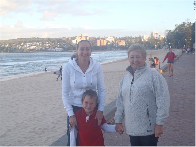 A cold and misty day at Manly (Sydney) with Pippa and Xavier.