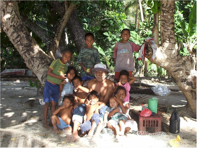 
Banea with his grandchildren
