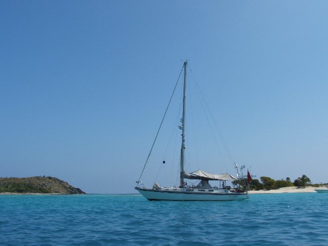Poco Andante at anchor off Sandy Spit in the BVI