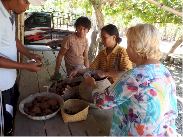 The dyes are from local trees and shrubs, including indigo, deep red and yellow...
