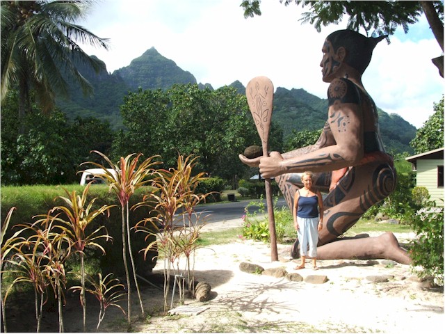 We hired a car and toured Moorea.
