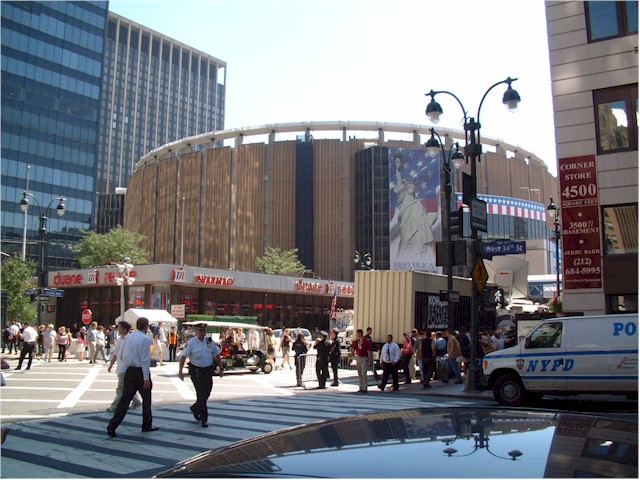 Madison Square Gardens ...