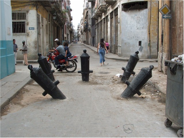 ... and the old canons used as traffic barriers!
