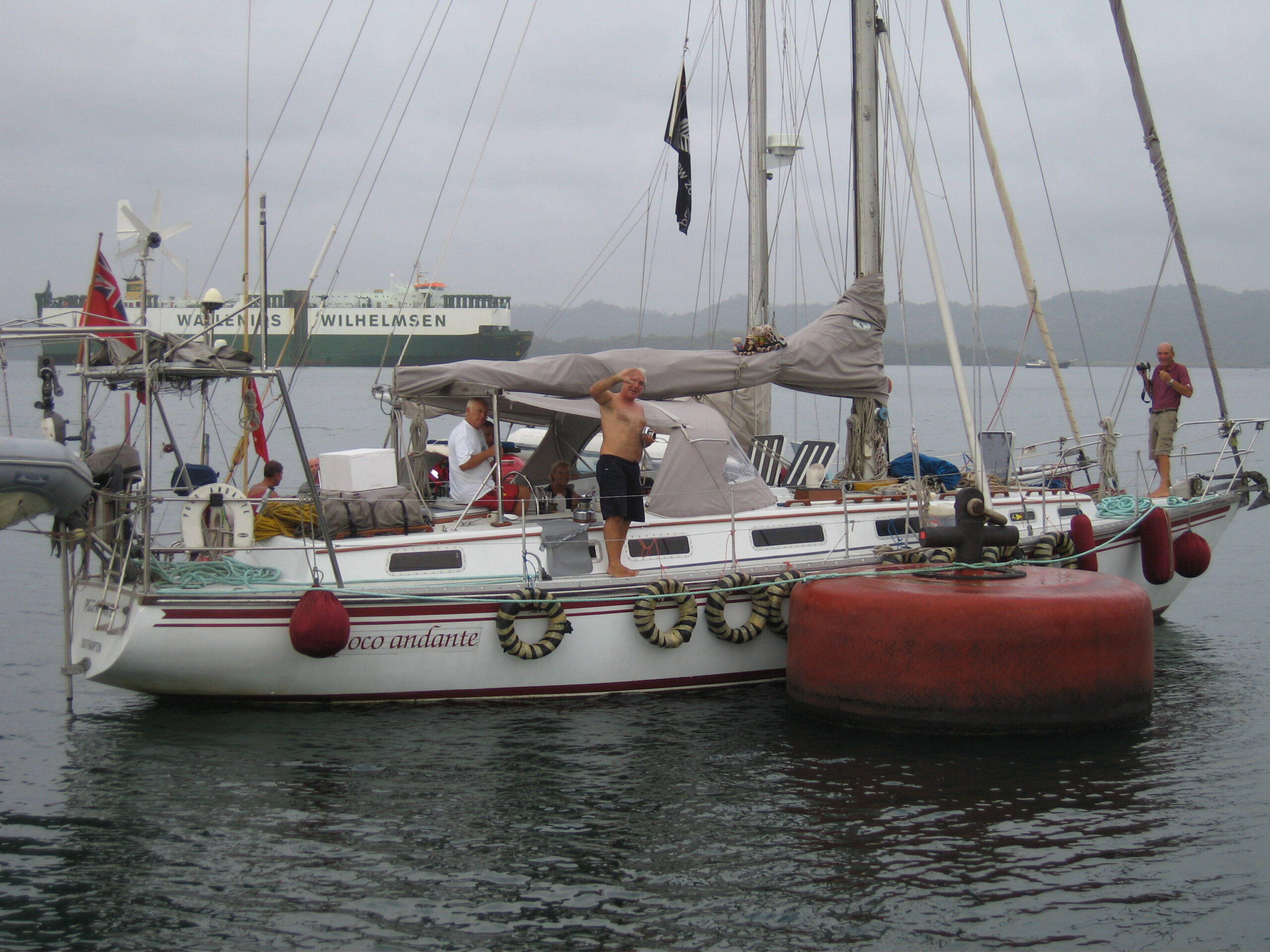 We spend the night in the Gatun Lake tied up to this huge mooring!
