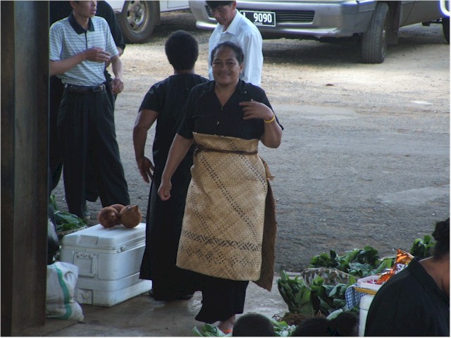 The King of Tonga died while we were there - and the locals adopted mourning dress.
