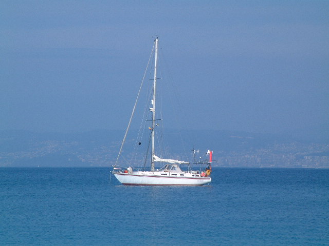 
Poco Andante anchored at the beautiful Isla de Cies.