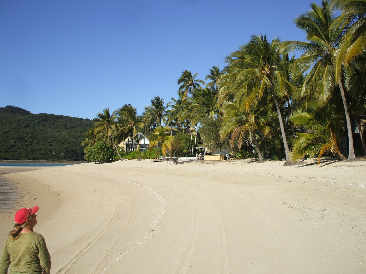 Brampton Island Resort turned out to be closed since last January...
