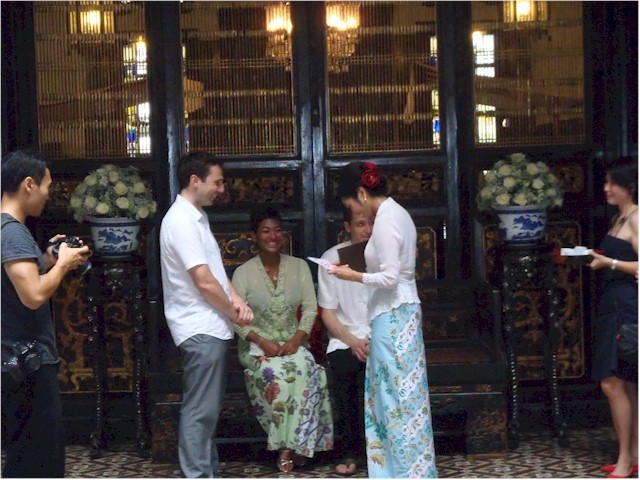 Rob & Jas serve her sister Sharmini and brother-in-law Yngve.
