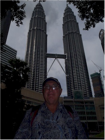 Then it was off to the Petronus Towers in KL for some retail therapy - we skipped the shopping and enjoyed afternoon tea instead!