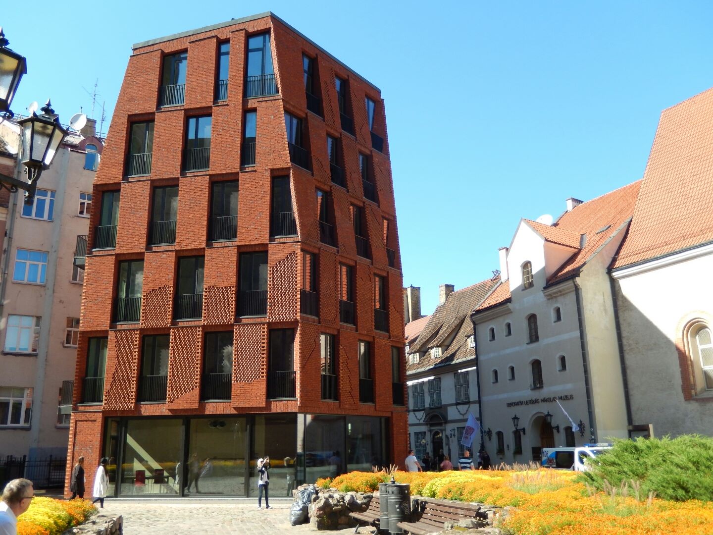 Another example of contrasting architectural styles.
